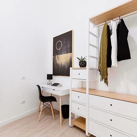 Les Amis Apartment