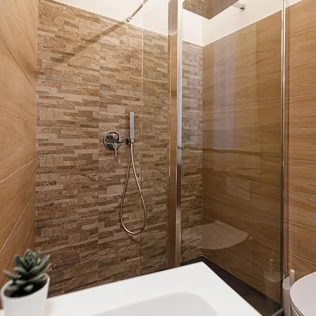 Les Amis Апартаменты