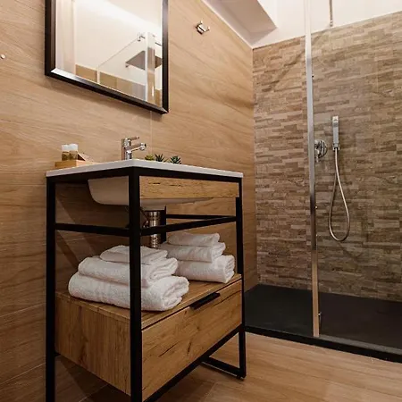 Les Amis Апартаменты